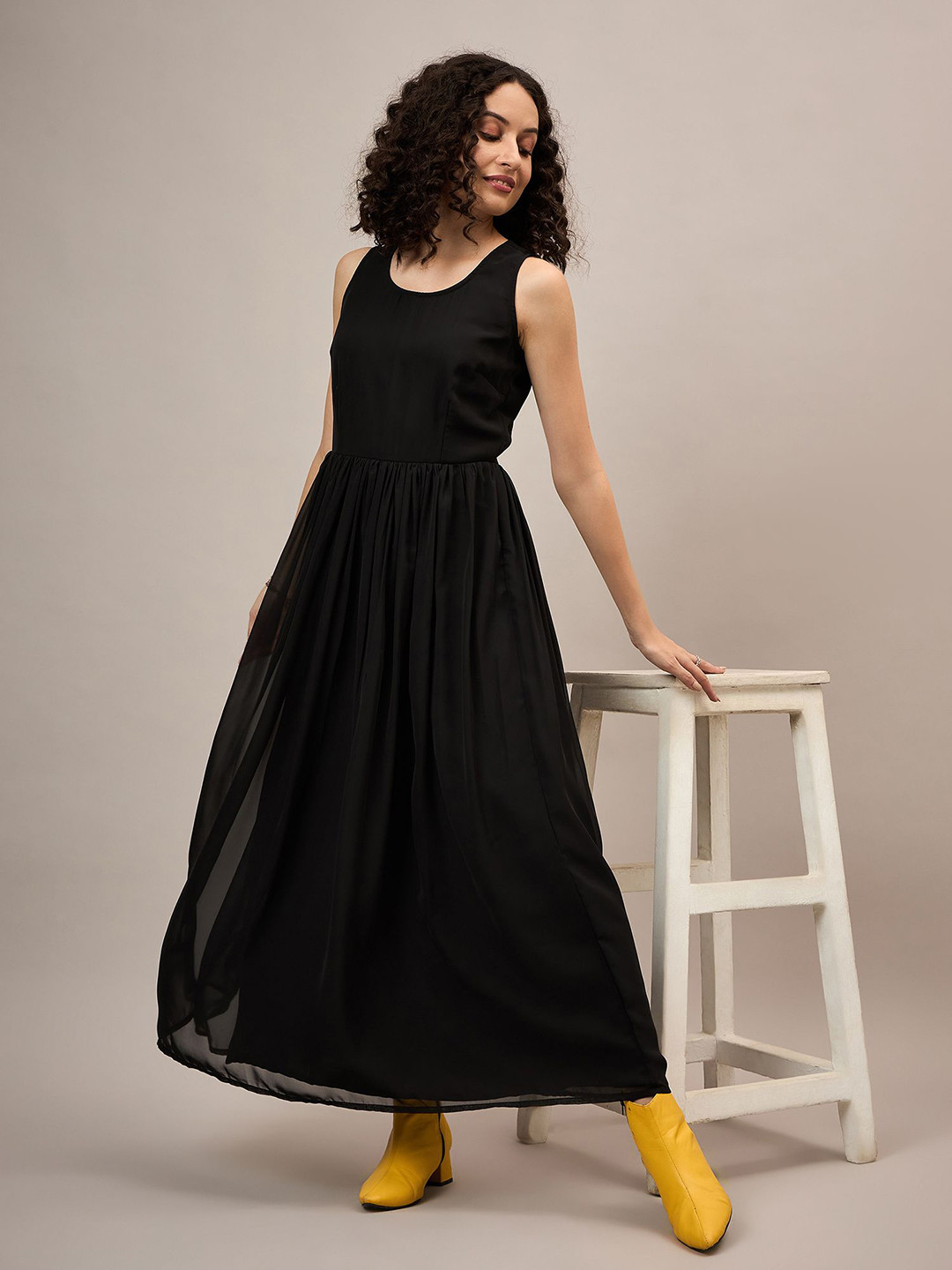 The Roadster Lifestyle Co Sleeveless Women Long Maxi Dress