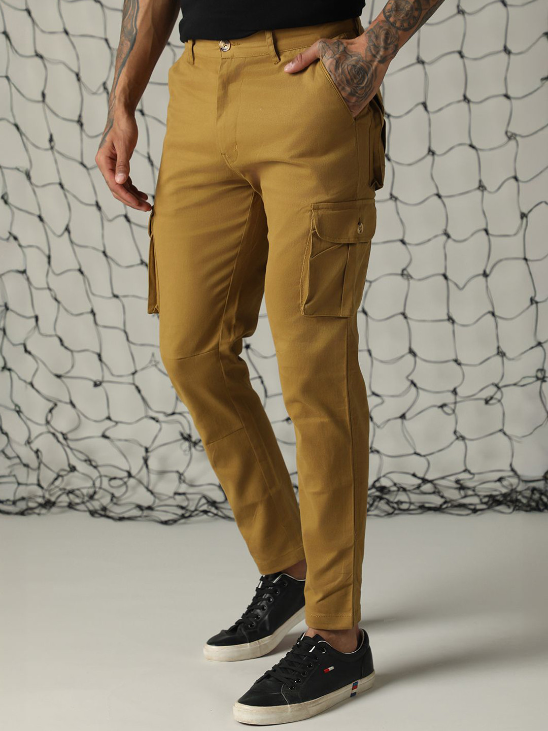Hubberholme Men Relaxed Fit Khaki Cargo Trousers