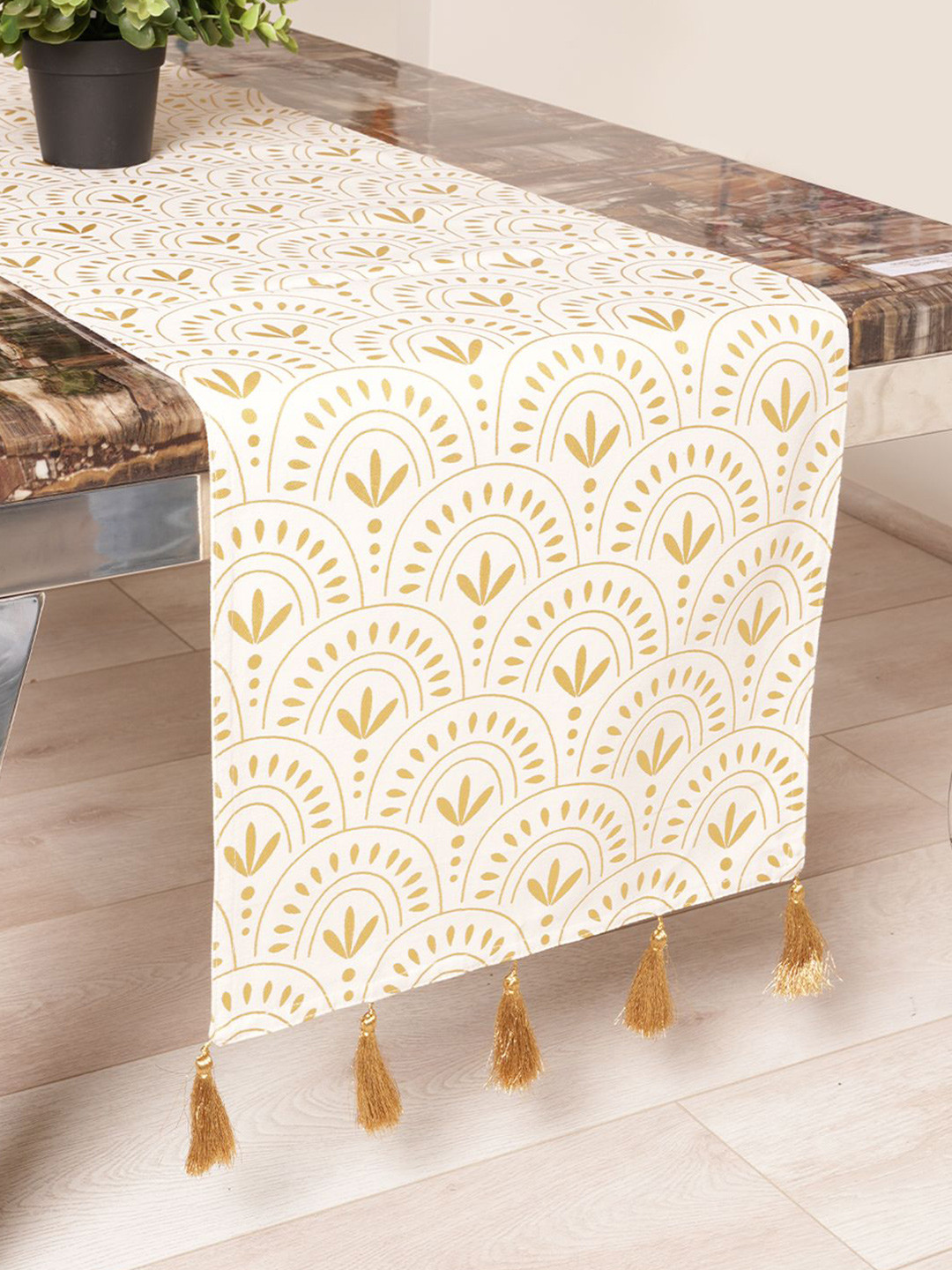 BLANC9 Beige & Yellow Cotton Printed Table Runner With Tassel