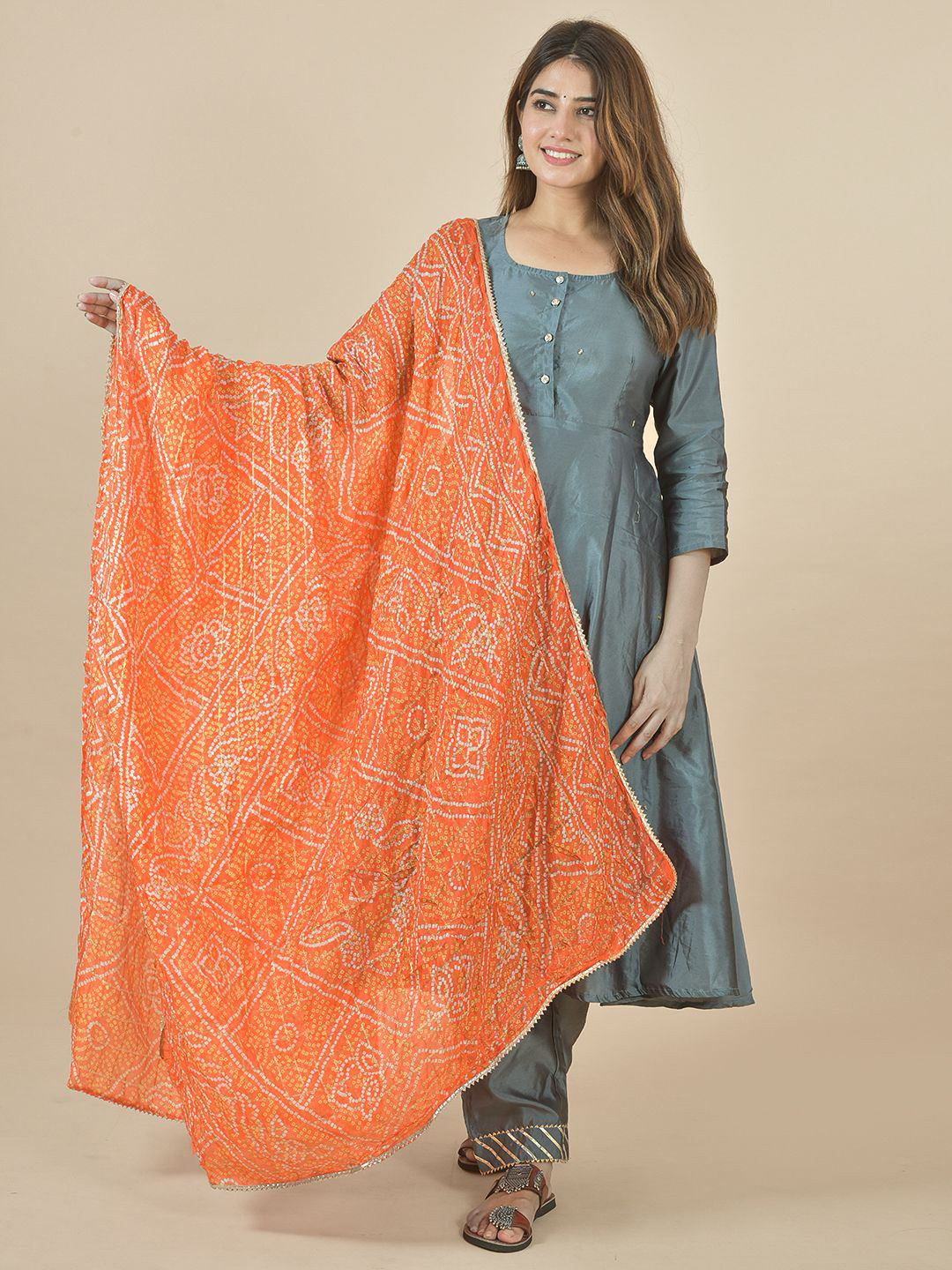 LA FEMINAE Bandhani Printed Gotta Patti Dupatta