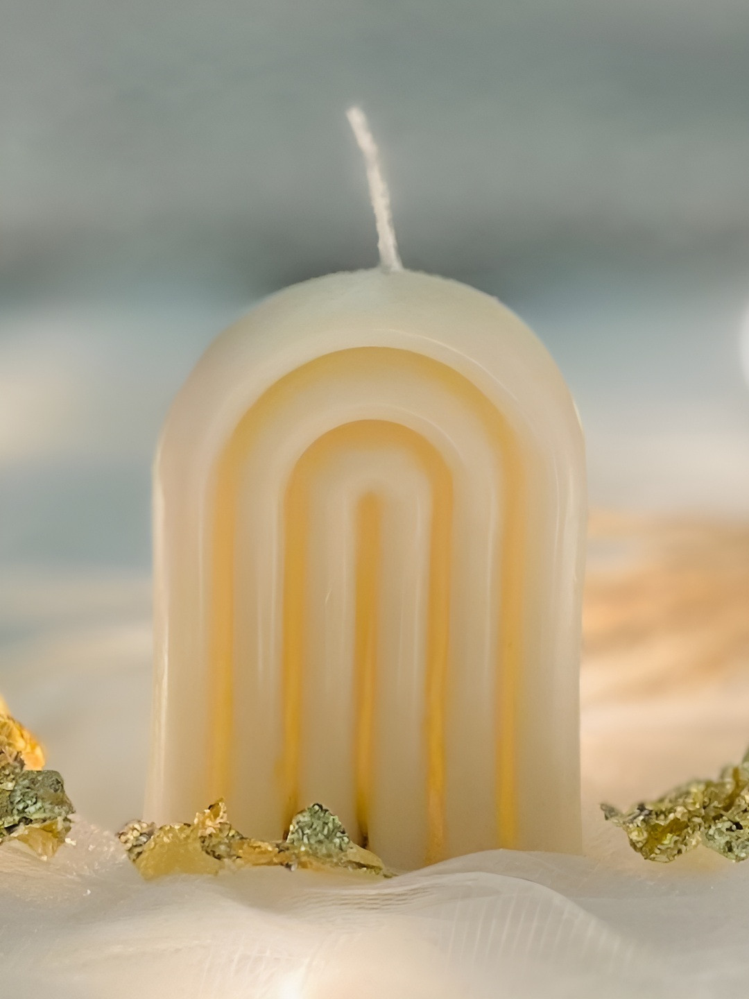 Timaya's Decor Medley of Curves Scented 1 Wick Solid Geometric Regular Pillar Candles