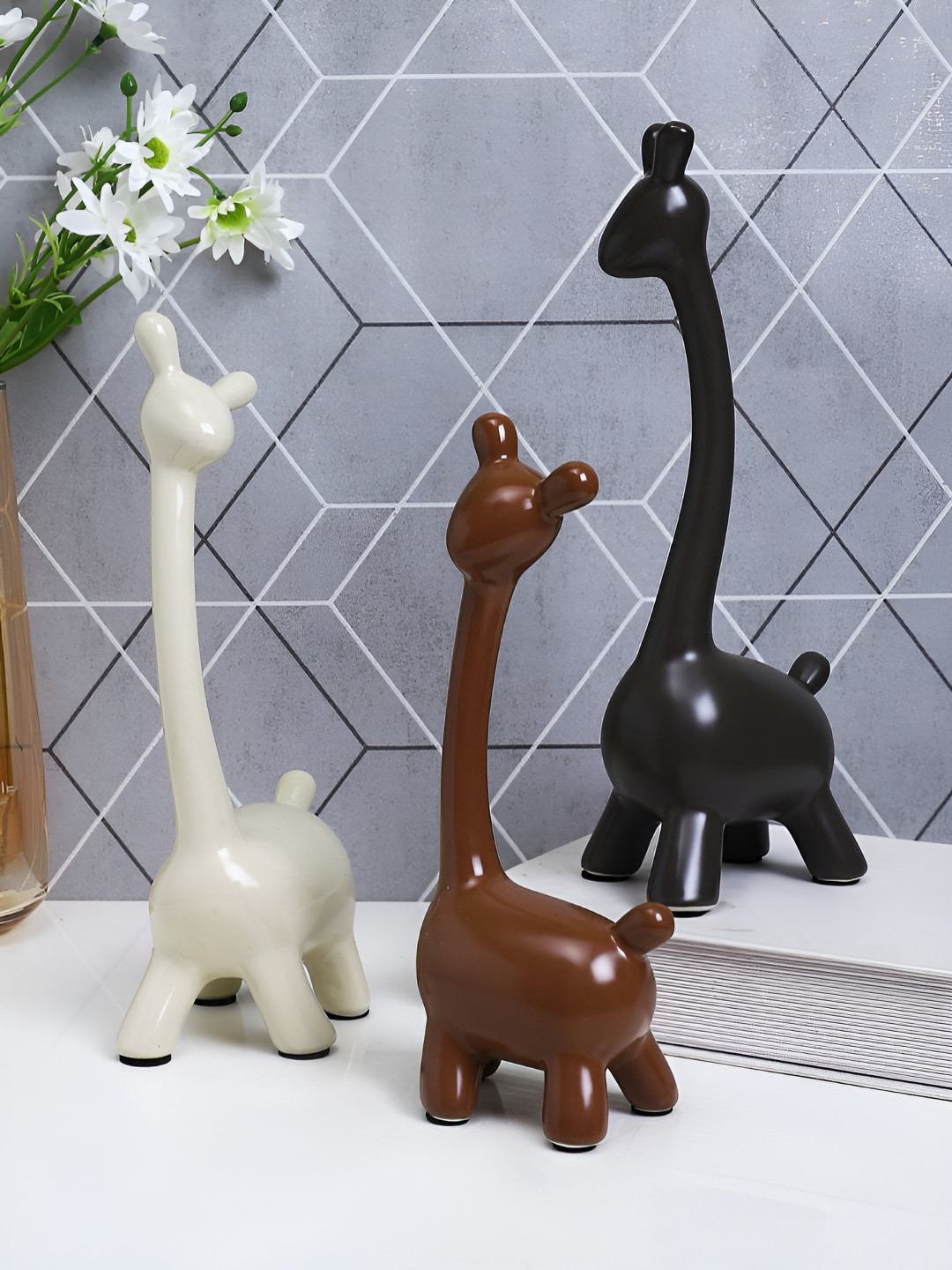 TAYHAA Giraffe Black Ceramic Natural Living Room Set of 3 Medium Showpieces - 4.5 Inches