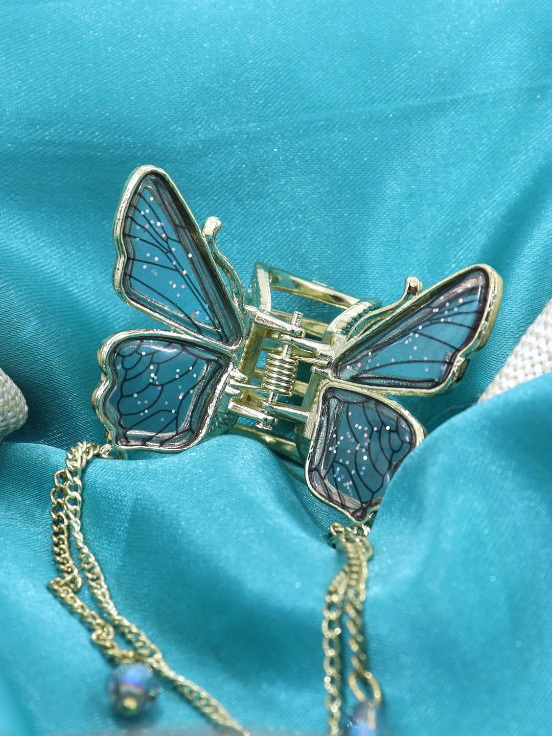 VAGHBHATT Women Butterfly Wing Claw Clip