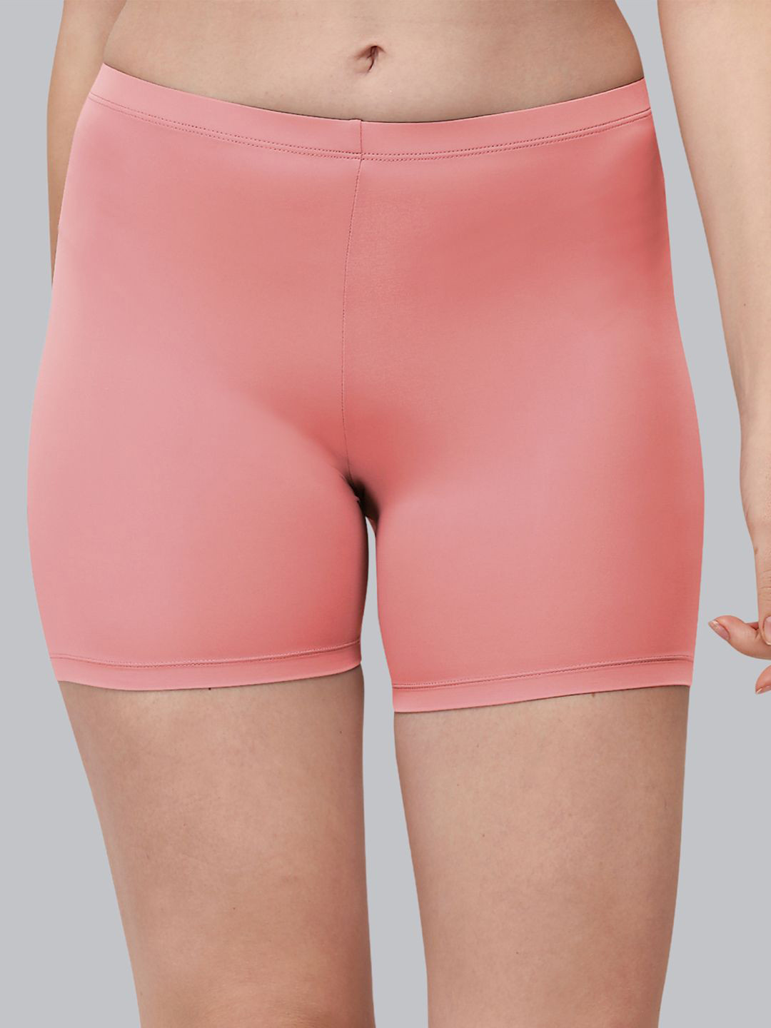 Soie Mid Waist Soft Polyamide Spandex Mid Thigh Length Cycling Shorts