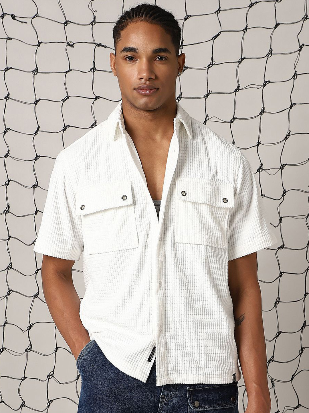 Hubberholme Men Classic Spread Collar Double Pocket Textured Fabric Oversized Casual Shirt