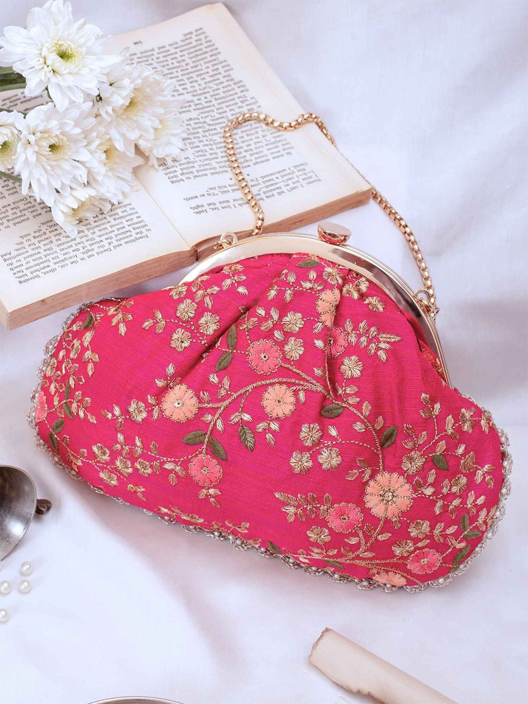 AMYRA Floral Creeper Vintage Purse