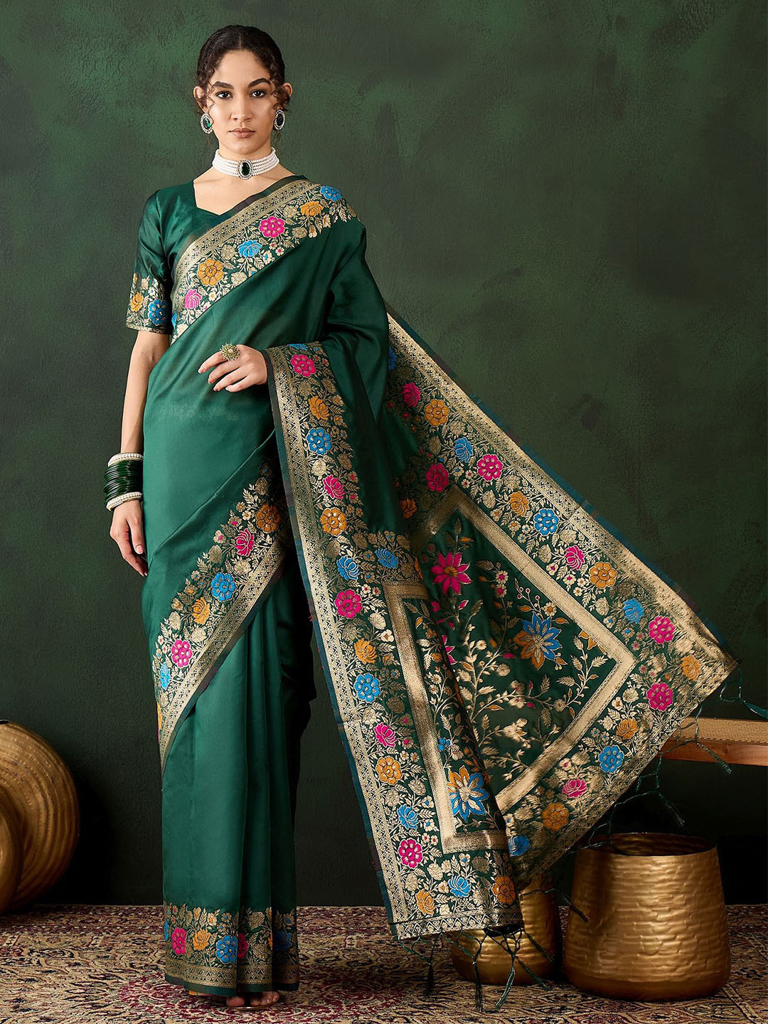 DIVASTRI Solid Designer Kanjeevaram Saree With Zari Border