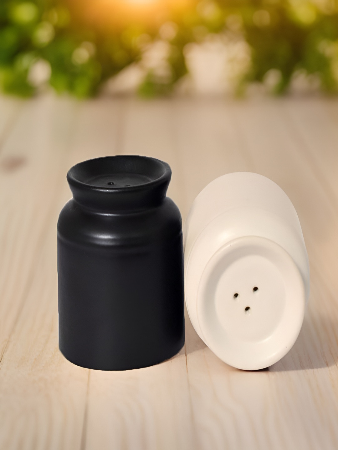 The Decor Lane Black & White Ceramic Salt and Pepper Shakers