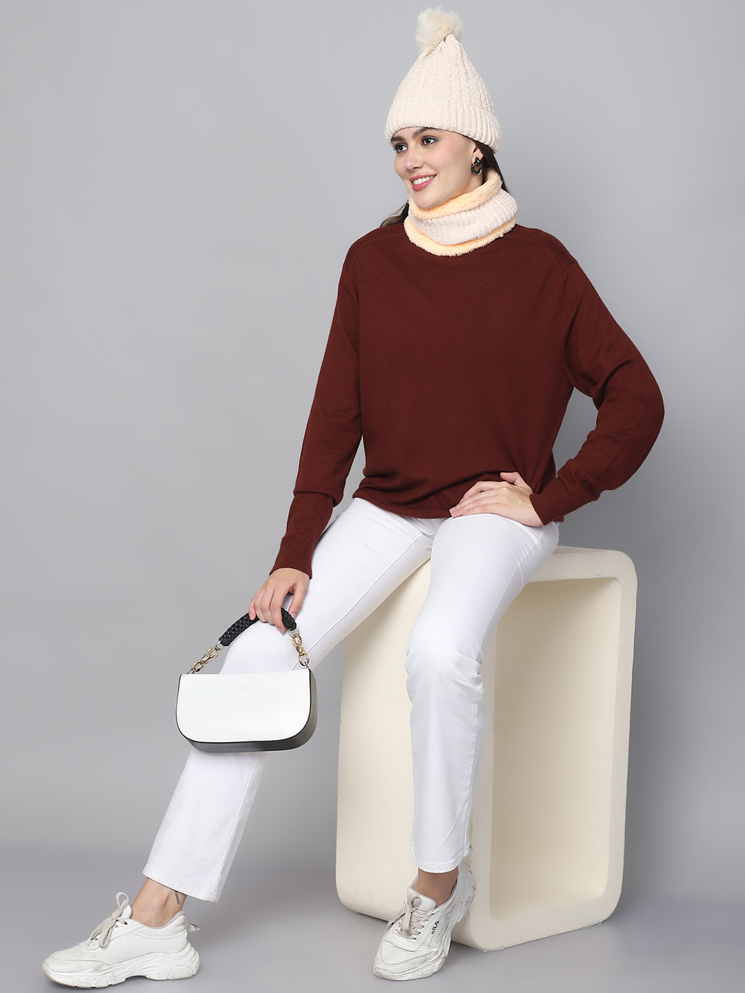 ELLIS Women Beanie and Neck Cover