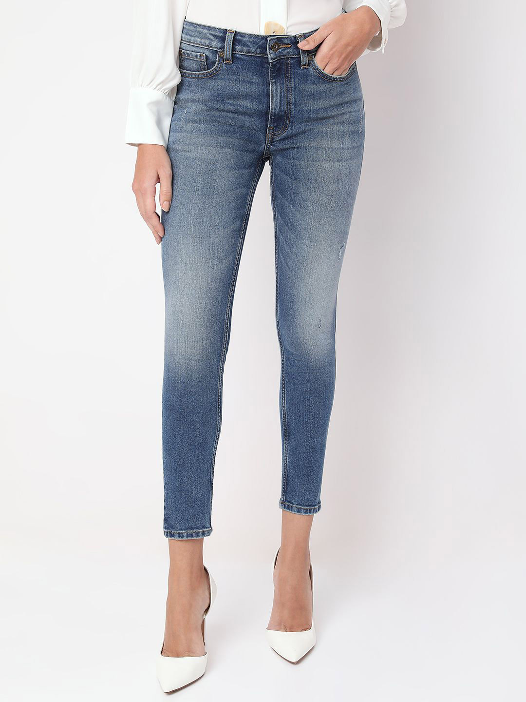 Vero Moda Women Skinny Fit Heavy Fade Stretchable Jeans
