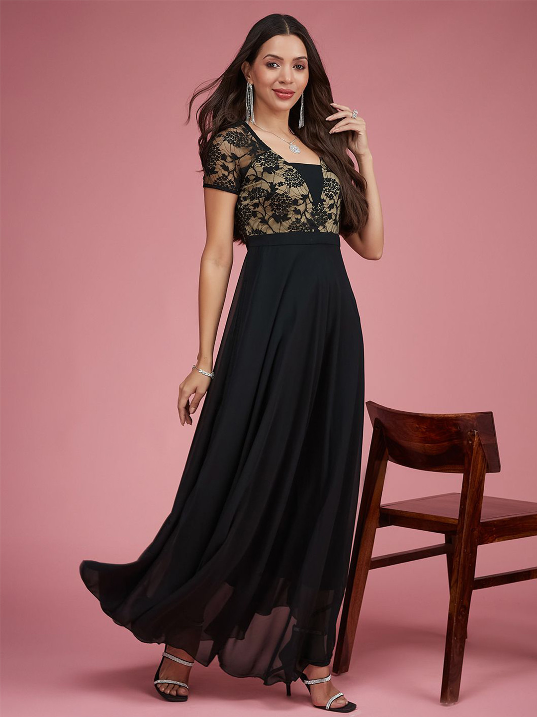 DressBerry Women Square Neck Raglan Short Sleeve Self Design Lace Overlaid Maxi Dress