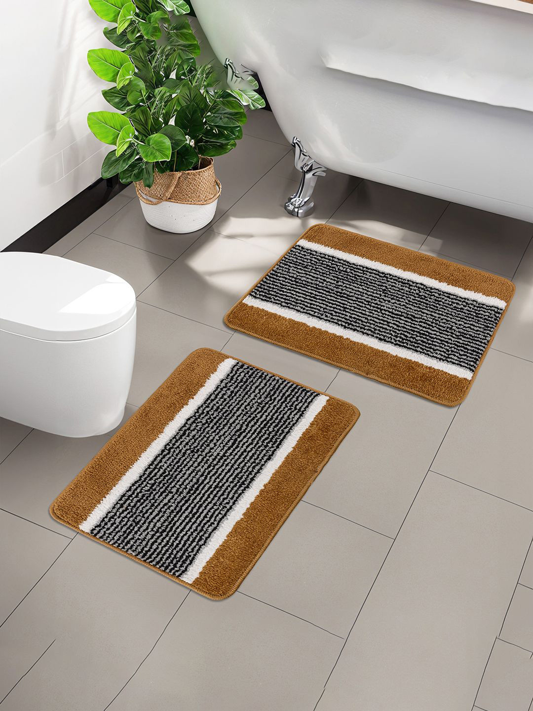 Kuber Industries White & Gold Toned 2 Pieces Anti-Skid 16x24 Inch Water-Absorbent Door Mat