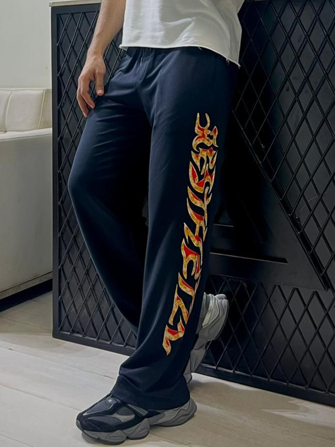 Aesthetic Bodies Men Pure Cotton Relaxed Mid-Rise Track Pant