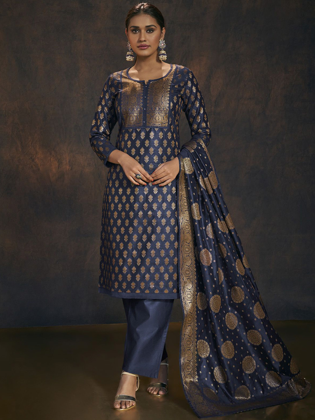 SALWAR STUDIO Women Embroidered Regular Kurta with Trousers Dupatta