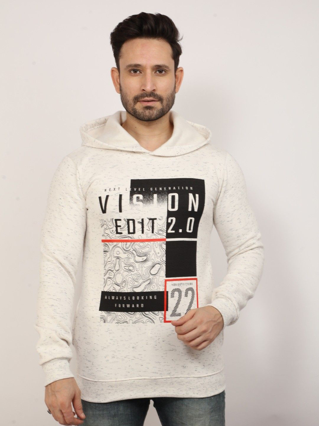 Klub Fox Men Alphanumeric Printed Hooded Fleece Sweatshirt