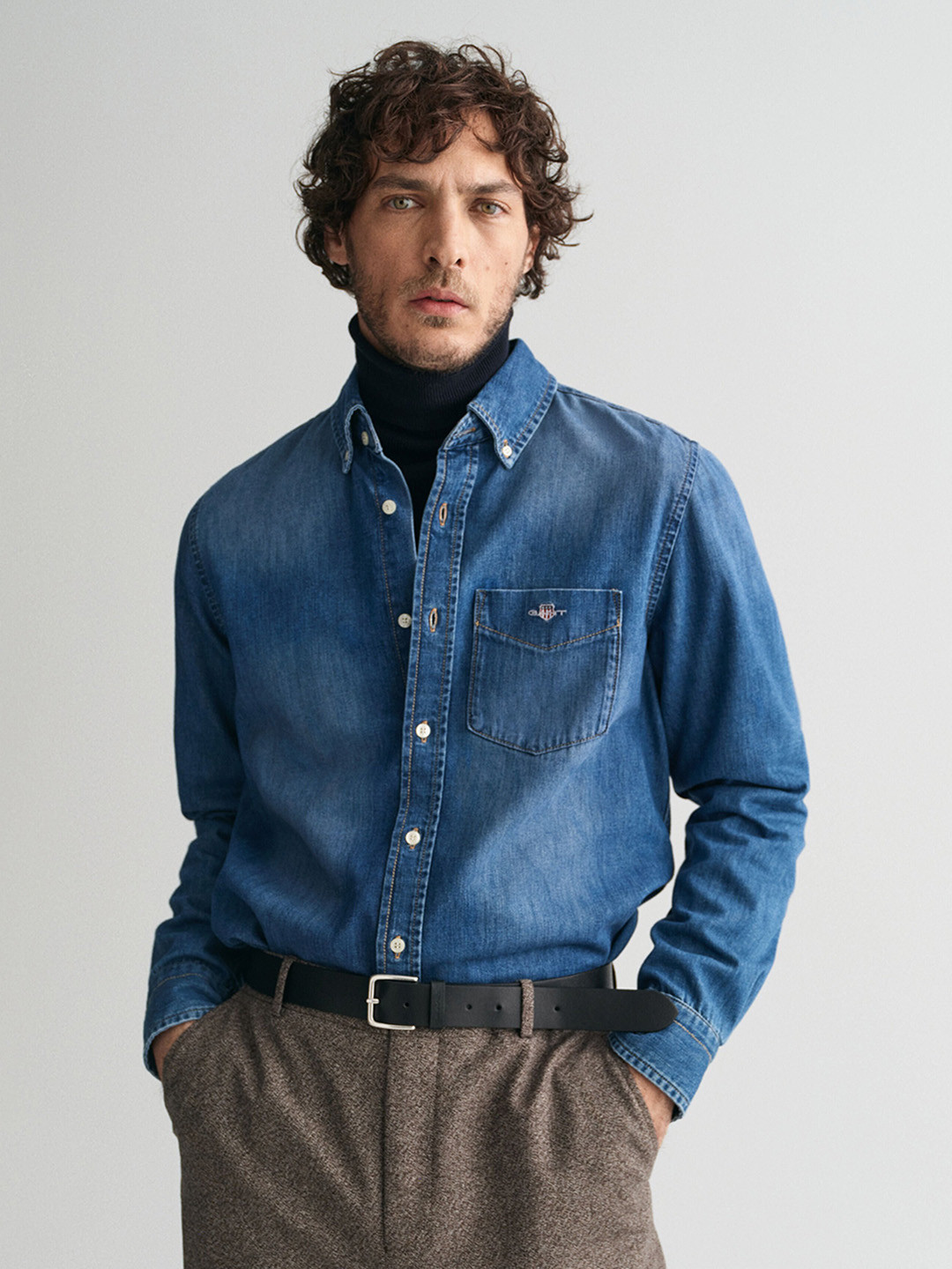 GANT Men Button-Down Collar Faded Cotton Casual Shirt