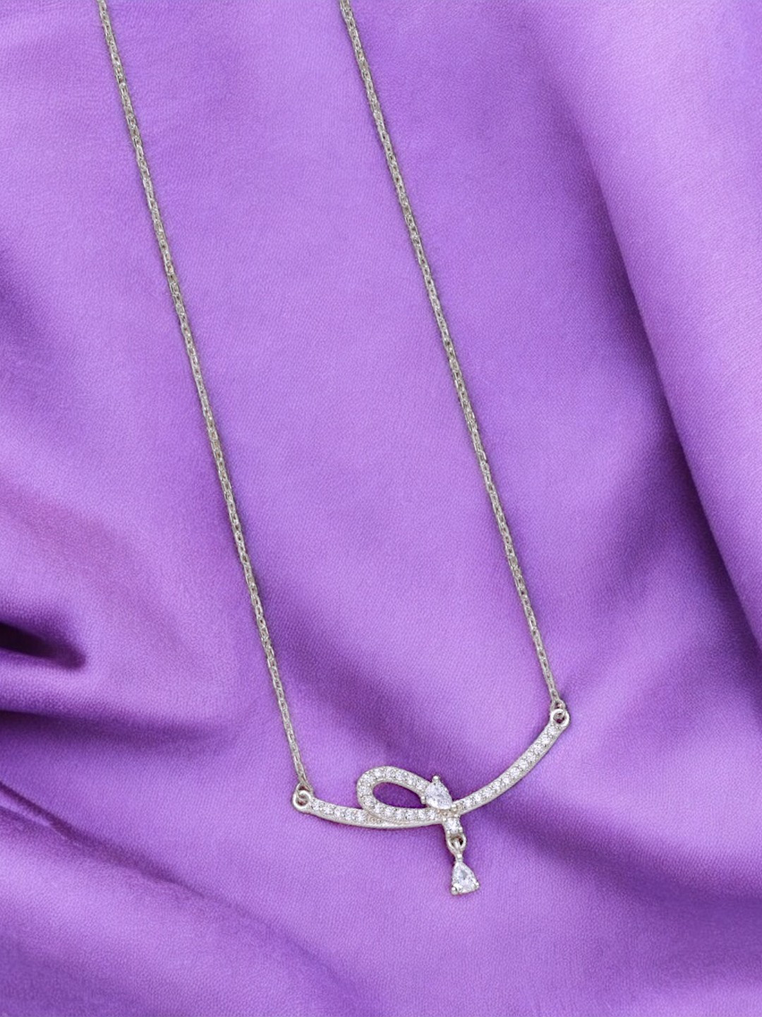 Taraash 925 Sterling Silver Cubic Zirconia Curve Bar Charm Necklace