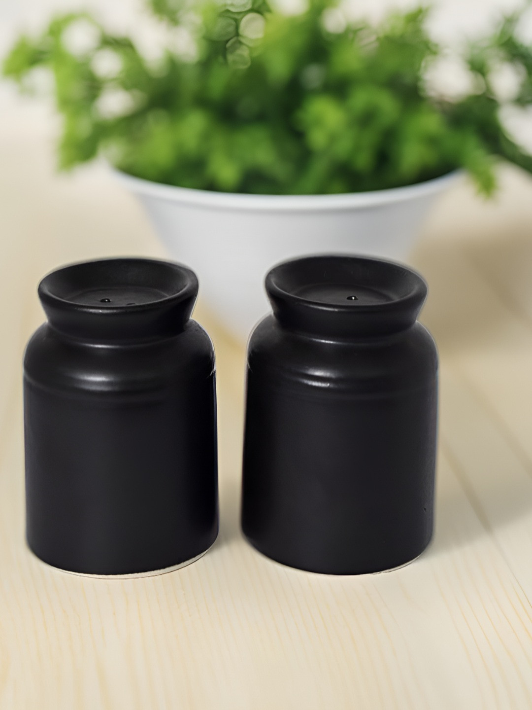 The Decor Lane Black Ceramic Salt and Pepper Shakers