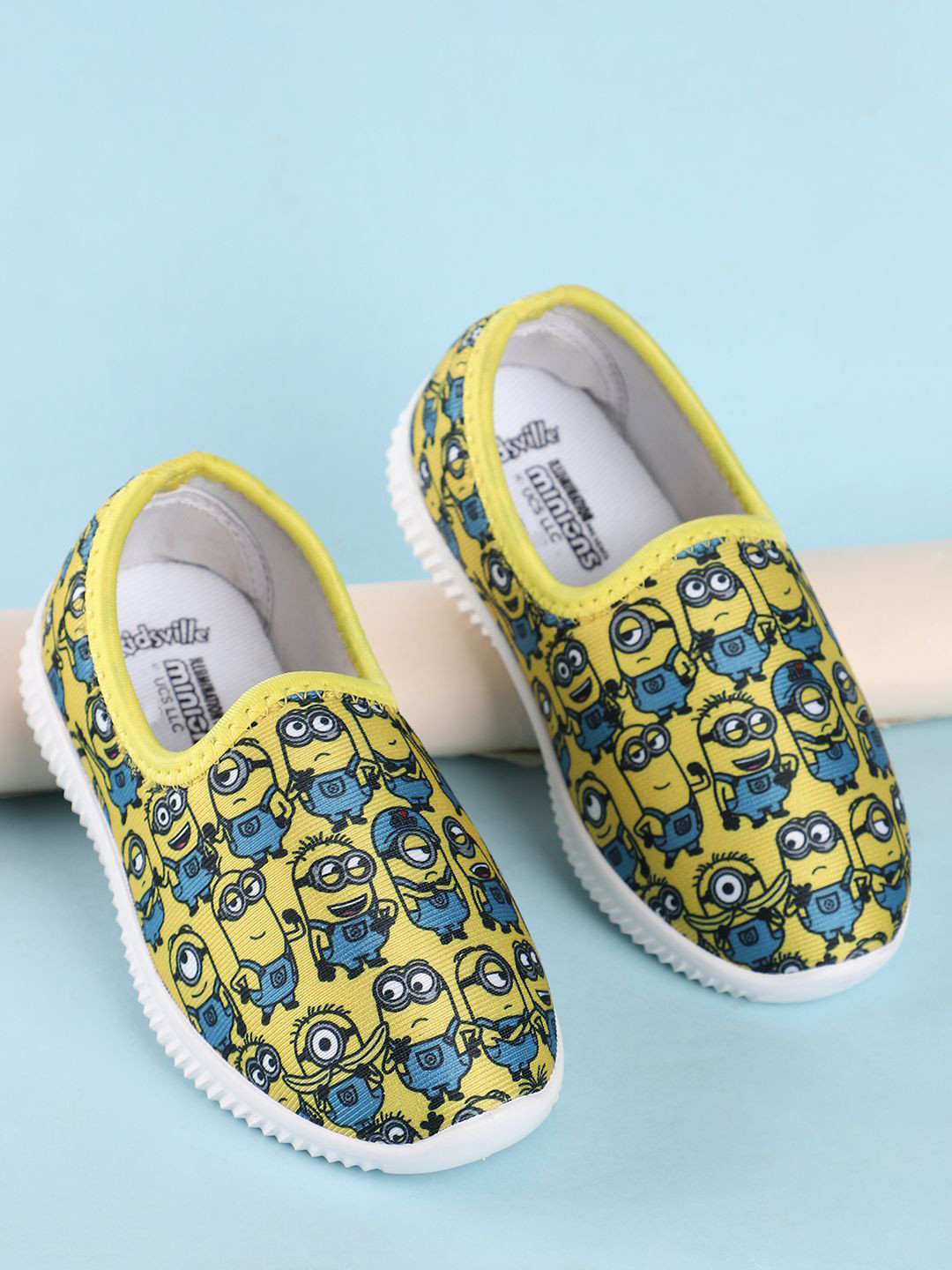 Kids Ville Girls Minions Printed Slip On Casual Shoes