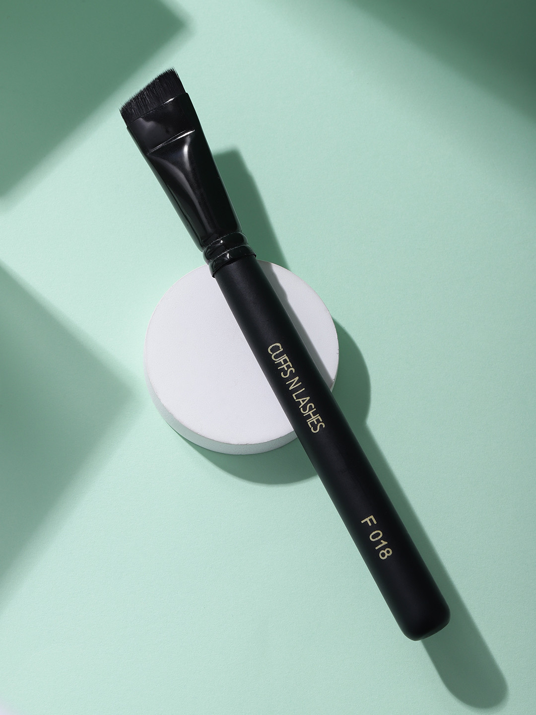 Cuffs N Lashes Small Contour Concealer Makeup Brush F018