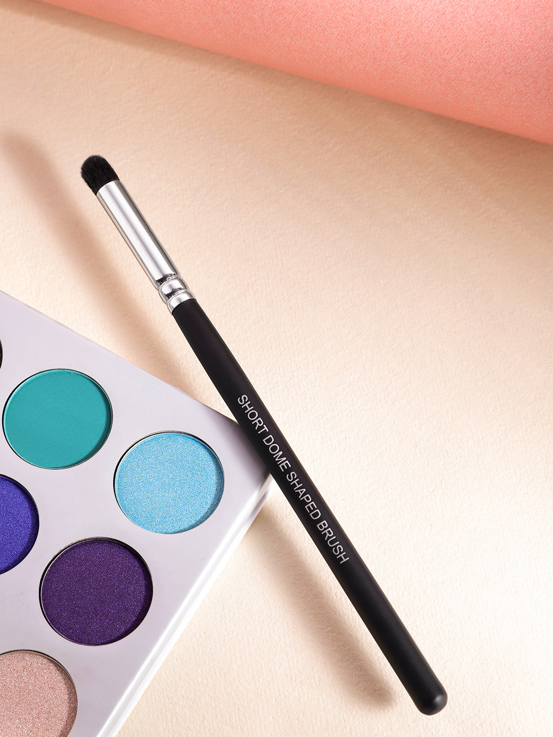 CUFFS N LASHES X Shystyles Short Dome Shaped Makeup Brush CS07