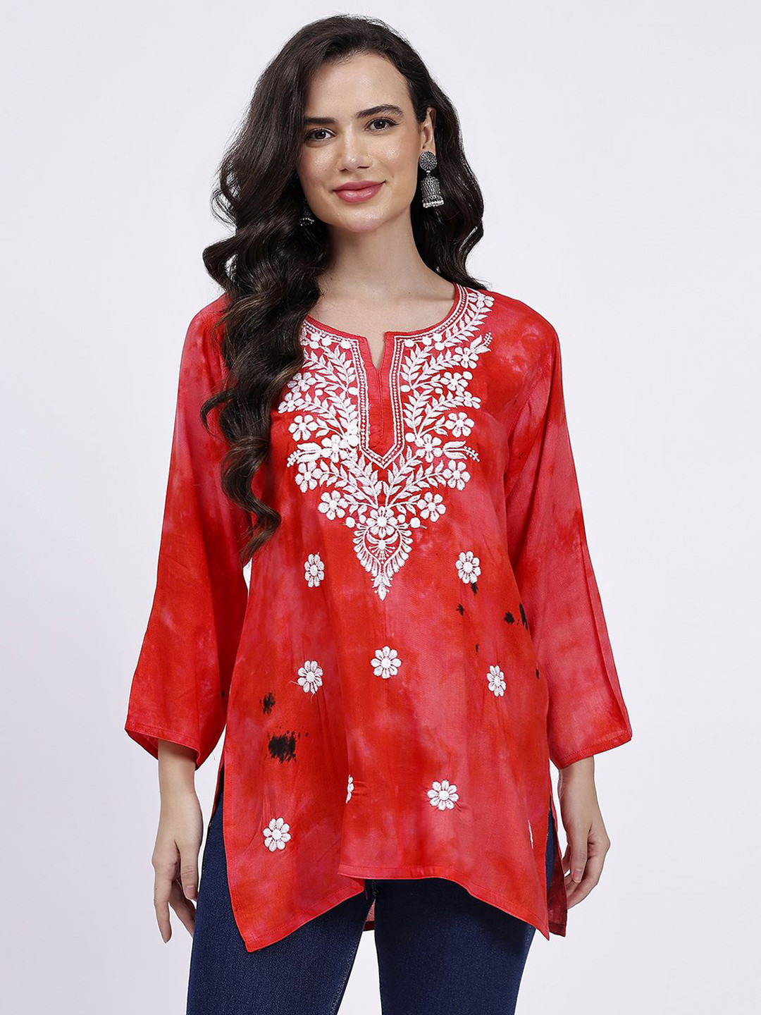 NAZAQAT ETHNIC INDIA Women Floral Embroidered Chikankari Kurti
