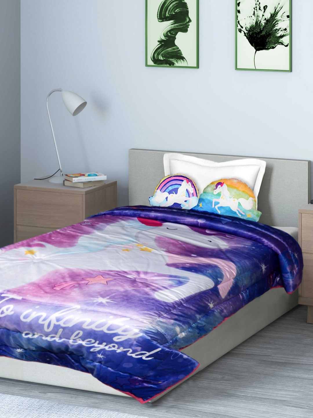 Saral Home Blue & White Printed AC Room Velvet Single Bed Quilt & 2 Cushions