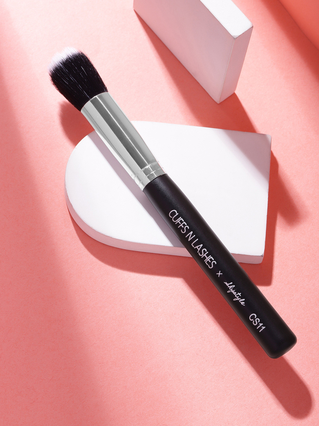 Cuffs N Lashes X Shystyles Stippling Makeup Brush CS11