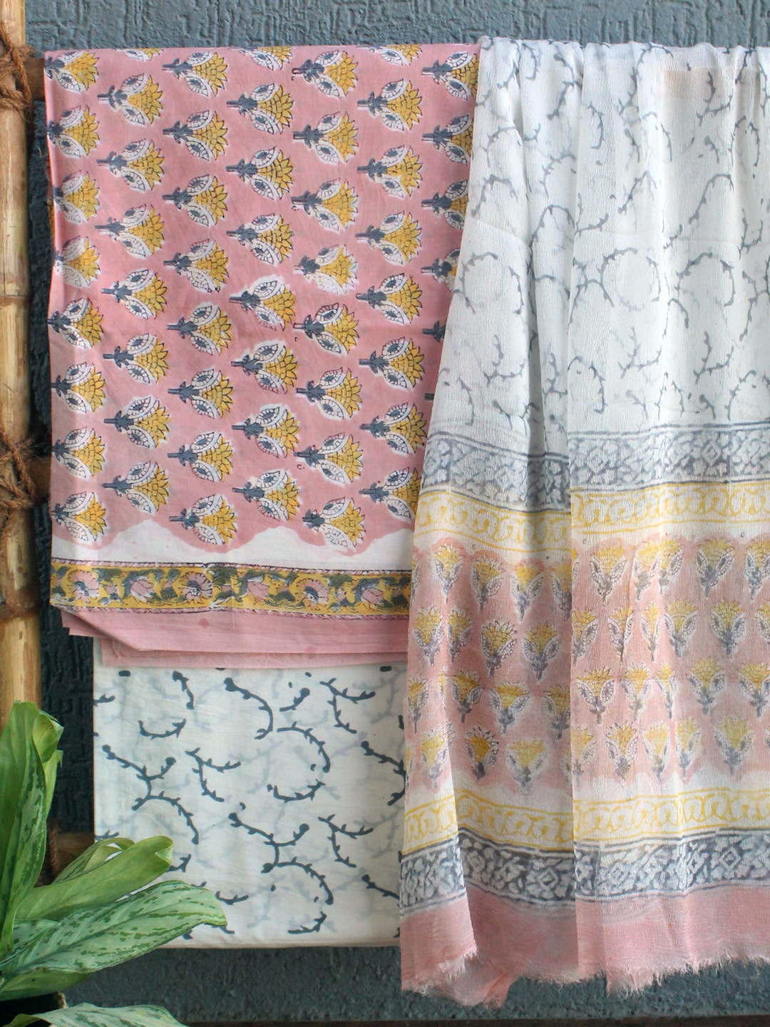 Weaves of Tradition Printed Pure Cotton Unstitched Dress Material