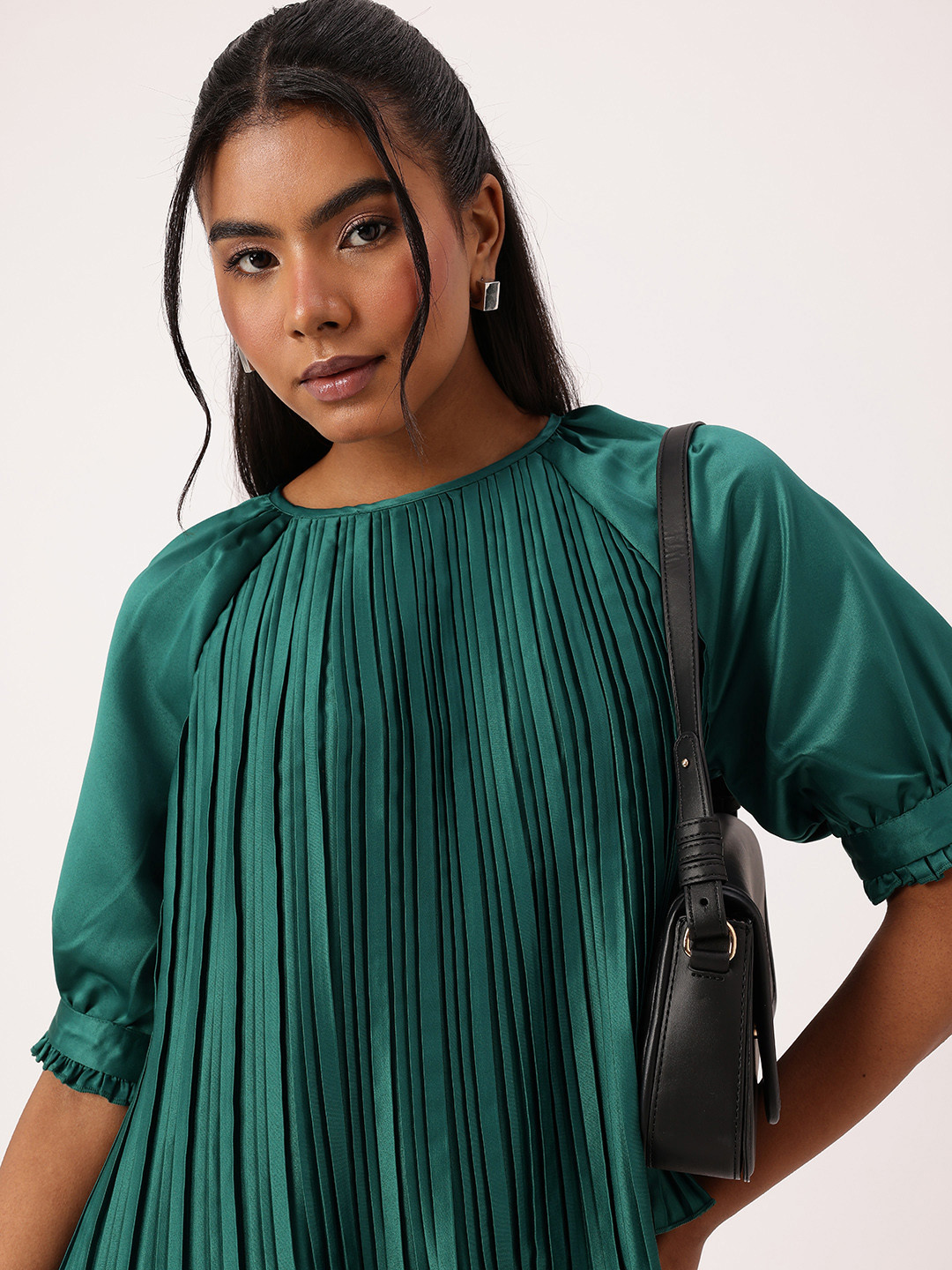 DressBerry Accordion Pleats Raglan Top