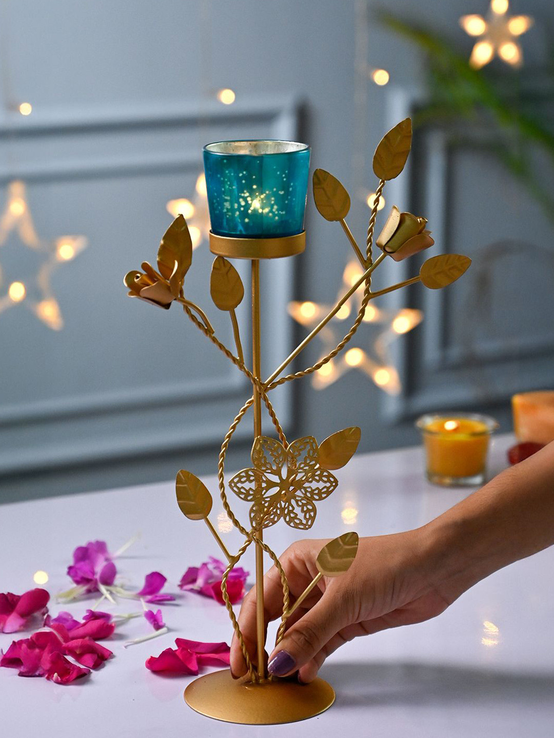 MARKET99 Blue & Gold-Toned Leaf Design T-Light Candle Holder
