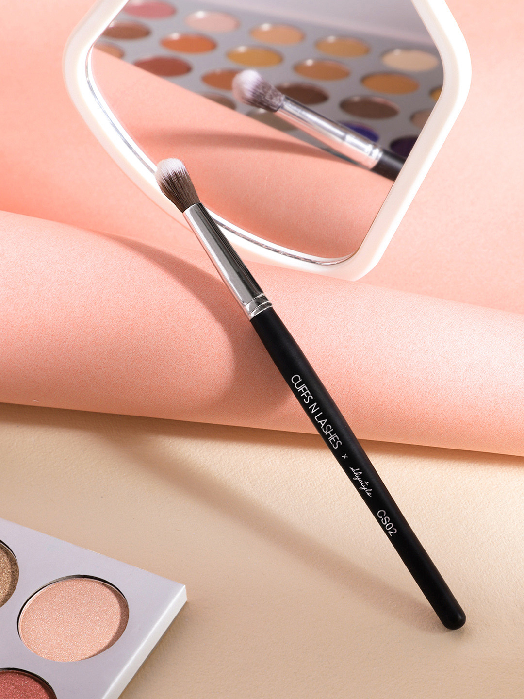 CUFFS N LASHES Soft Bristles Lashes X Shystyles Fluffy Makeup Brush - CS02