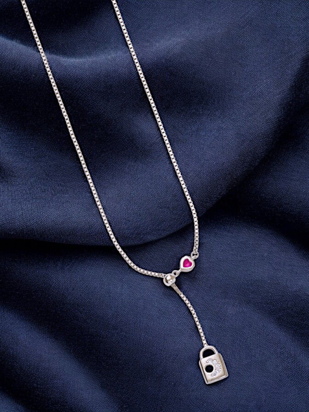 Taraash 925 Sterling Silver Cubic Zirconia Studded And Padlock Pendant Necklace