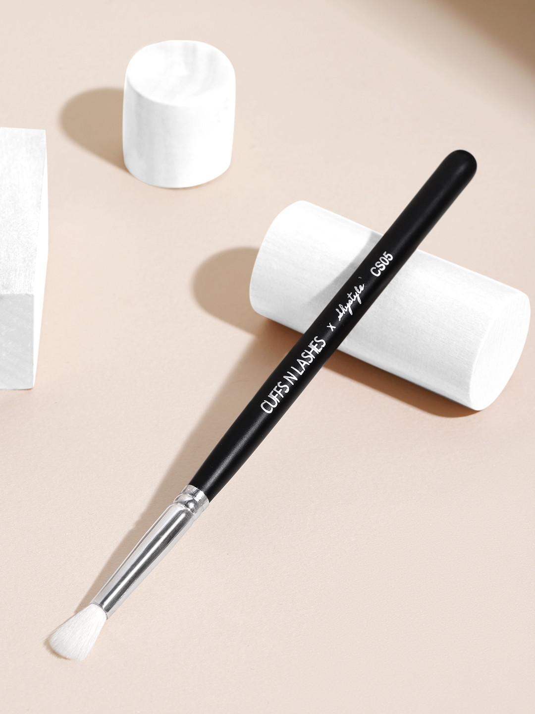 CUFFS N LASHES X Shystyles Small Blending Makeup Brush CS05