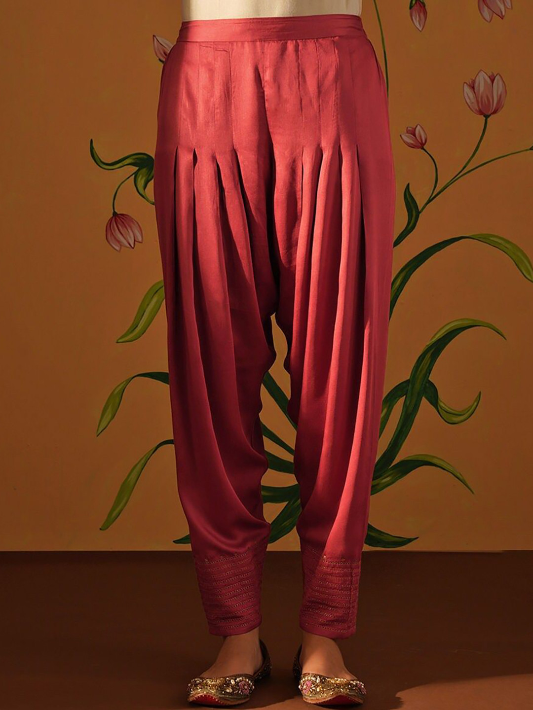 JAYPORE Women Solid Loose Fit Daily Salwar