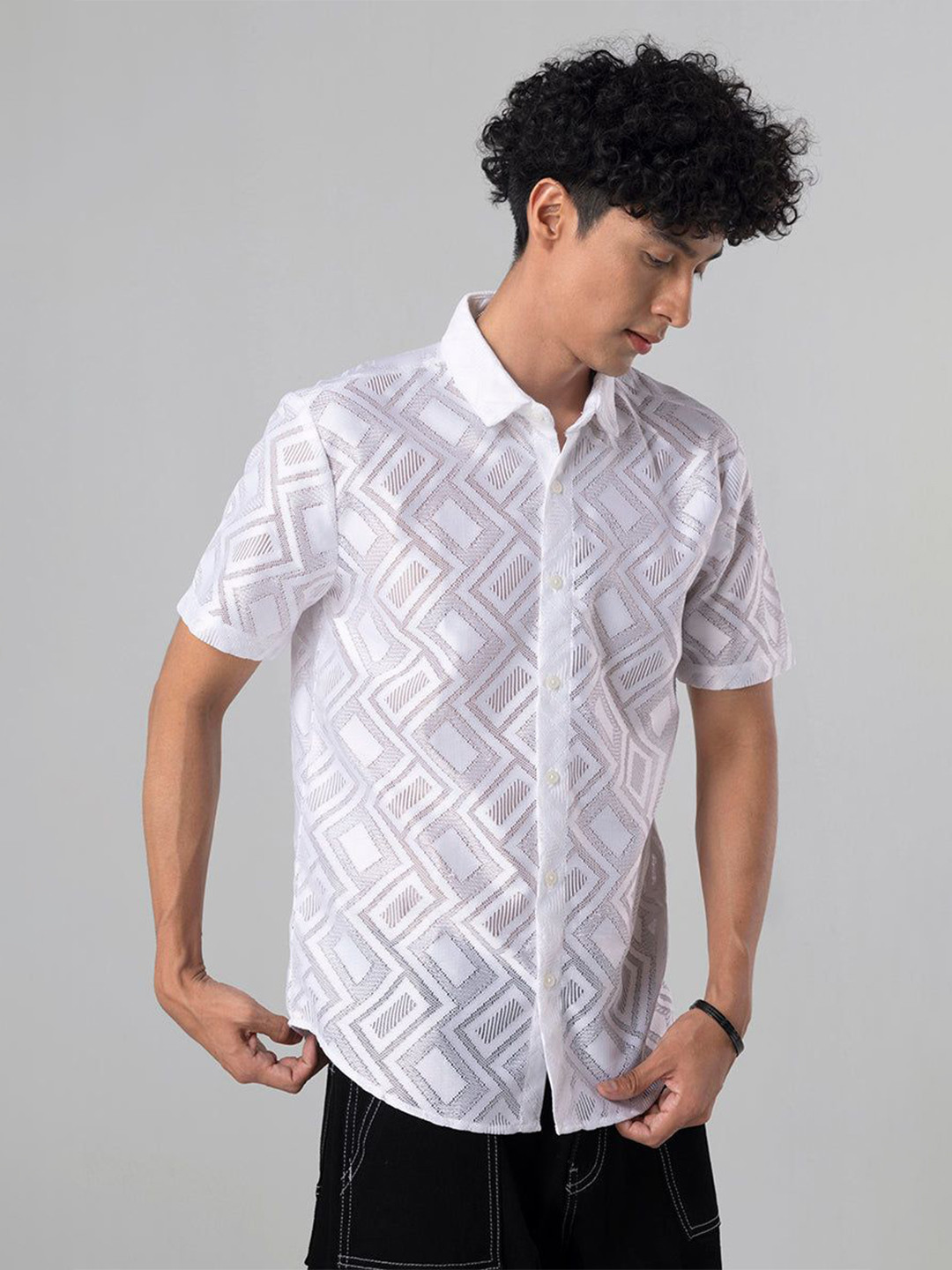 Snitch Men New Spread Collar Geometric Printed Casual Shirt