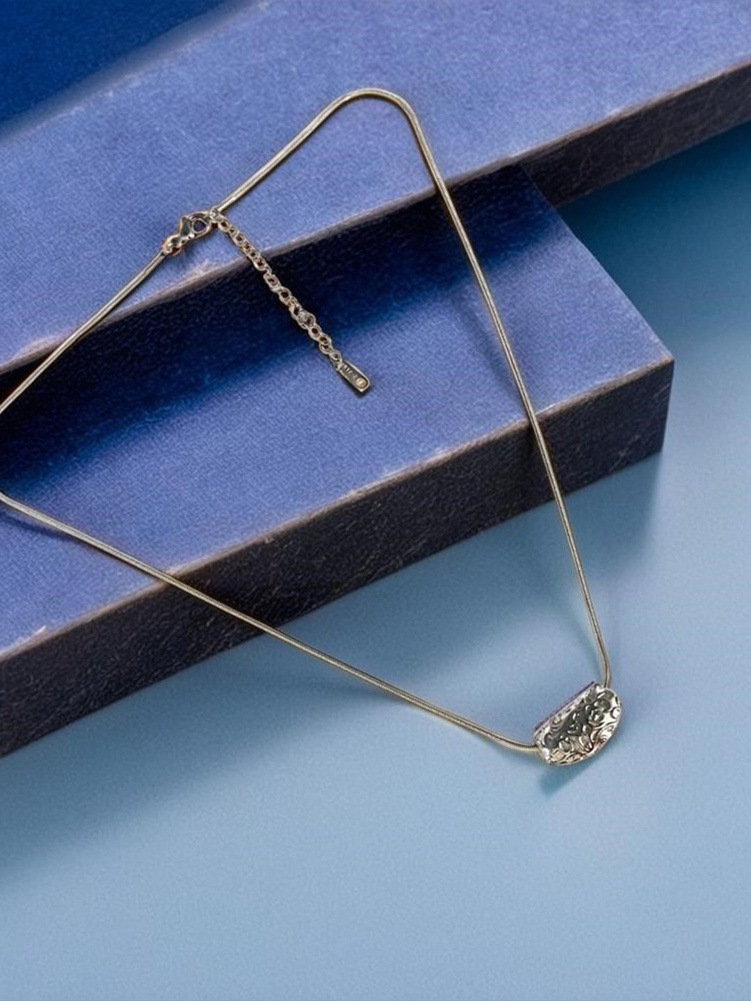 MANSIYAORANGE Rhodium Plated Stainless Steel Anti-Tarnish Square Pendant With Chain