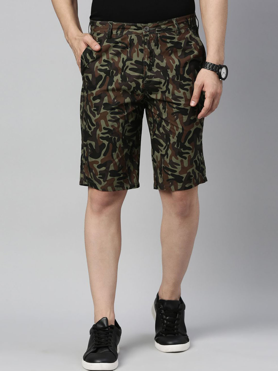 Bushirt Men Green Camouflage Printed Cotton Chino Shorts