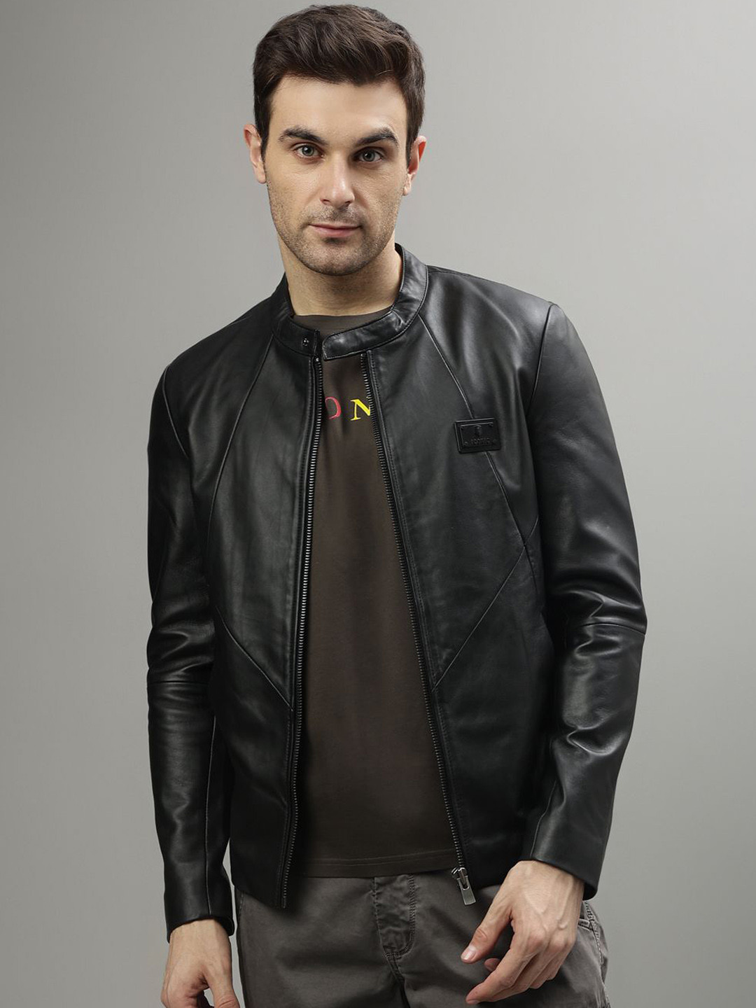 Iconic Men Crop Leather Jacket