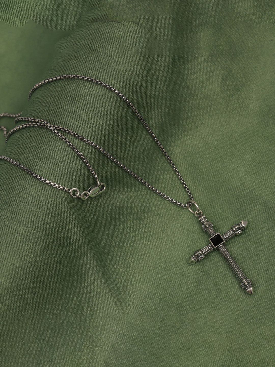LeCalla Men Silver-Plated 92.5 Sterling Silver Onyx Vintage Gothic Punk Cross Pendant