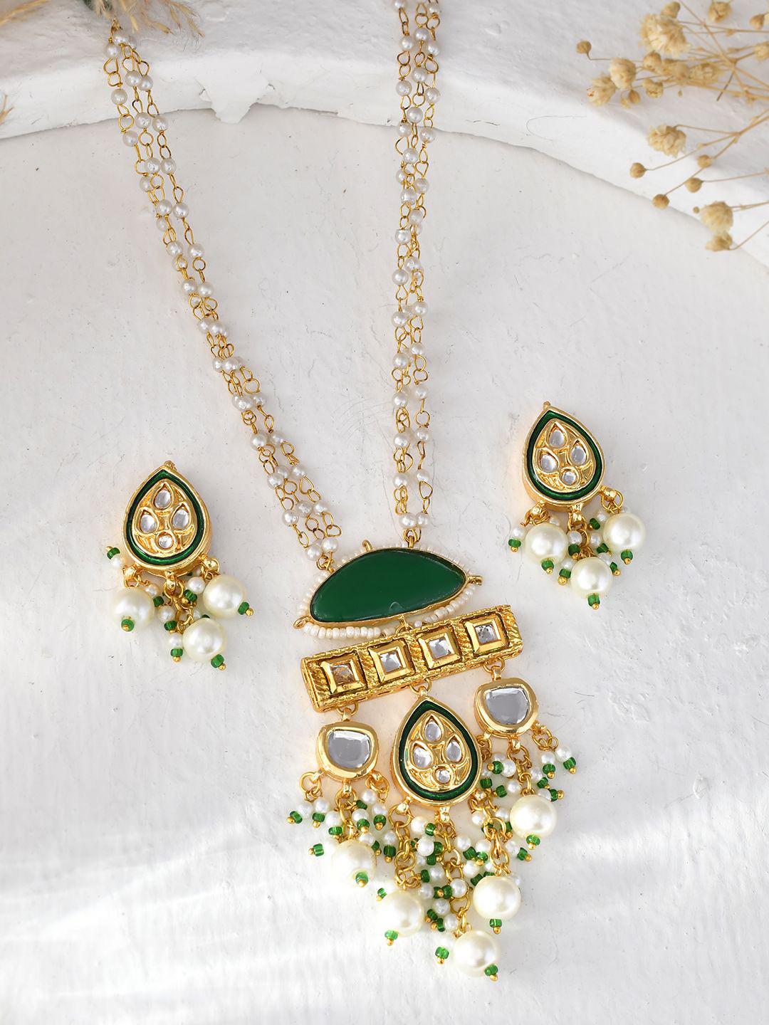 DASTOOR Stone Studded & Beaded Jewellery Set