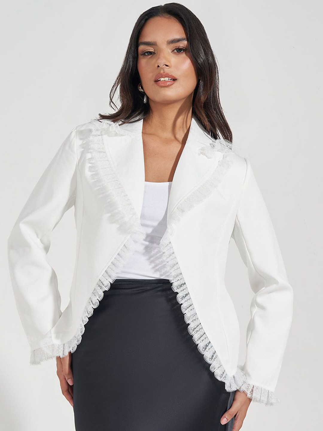 Styli Regular Fit Notched Lapel With Contrast Hem Detail Single-Breasted Blazer