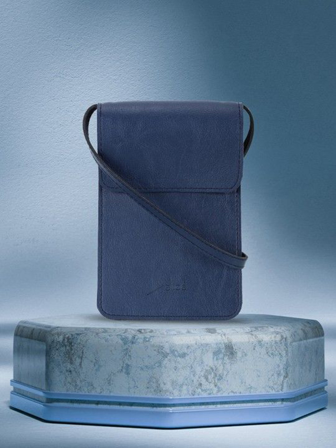 yelloe Women Swagger Mobile Sling Bag