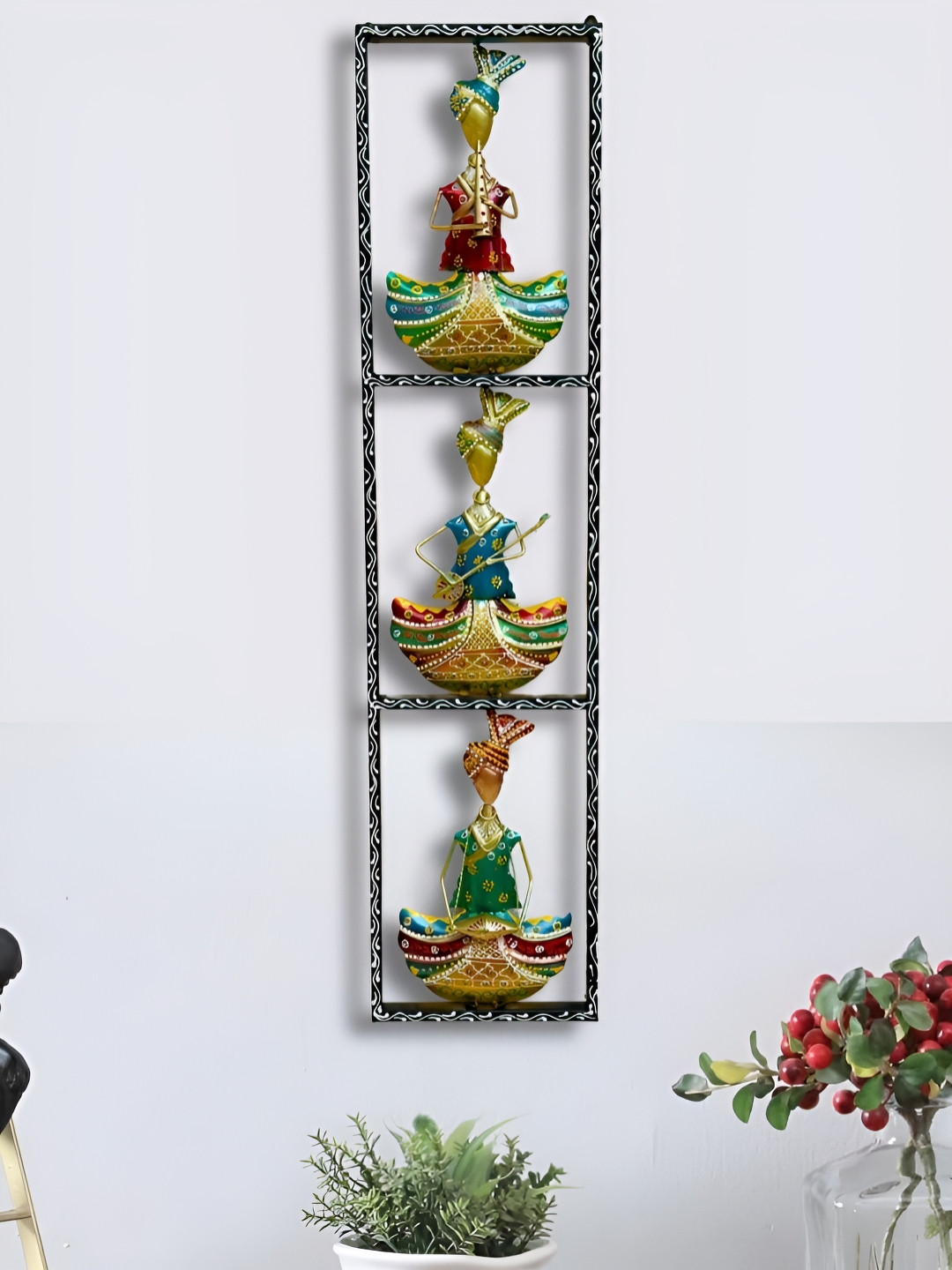 RSN Rajasthani 3 Musicians Playing Instruments Wall Art Metal Glossy Wall Hangings-39.8In