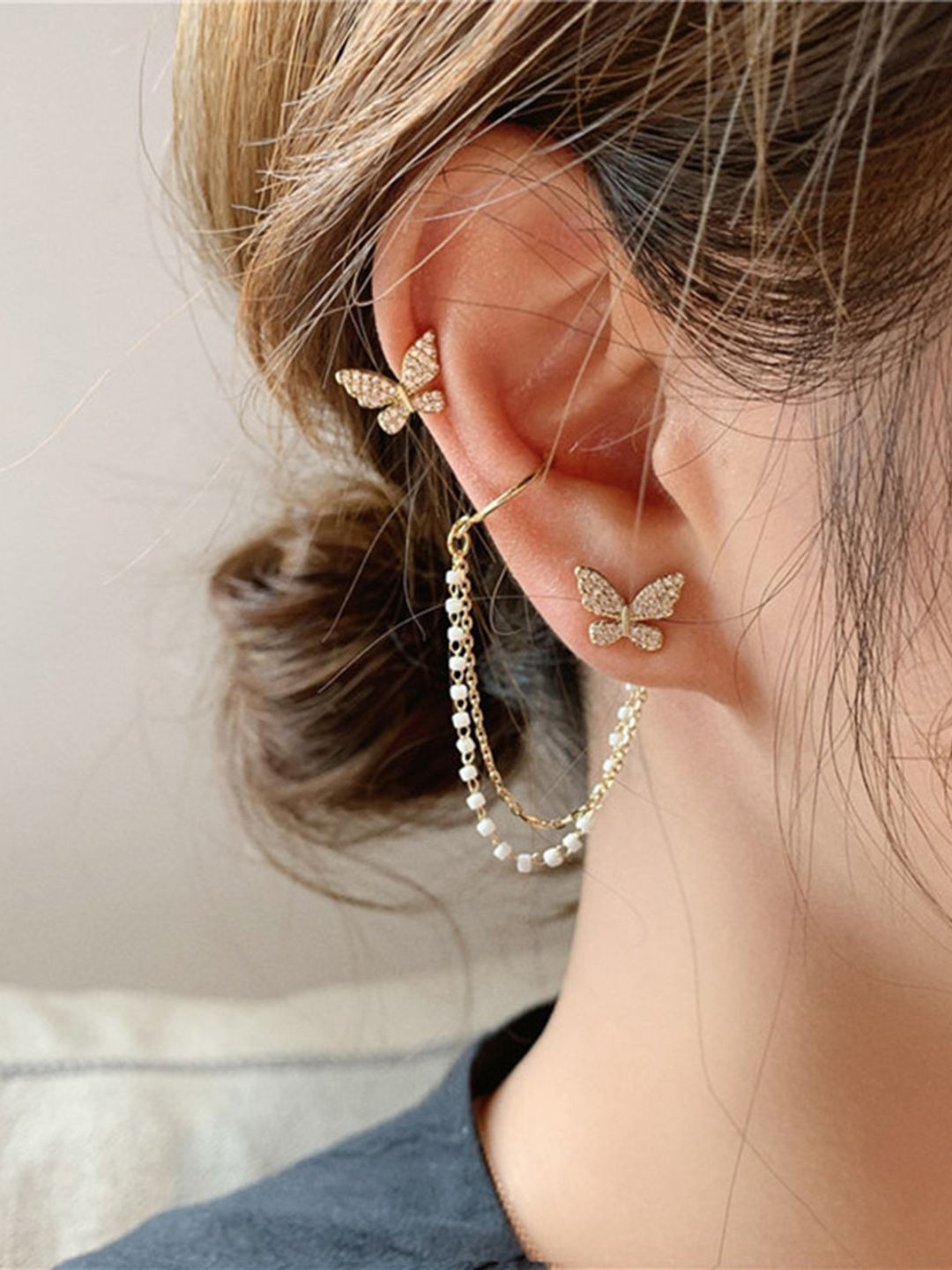 Pinapes Set Of 2 Gold-Plated Pearls Chain and Spiral Butterfly Ear Cuffs