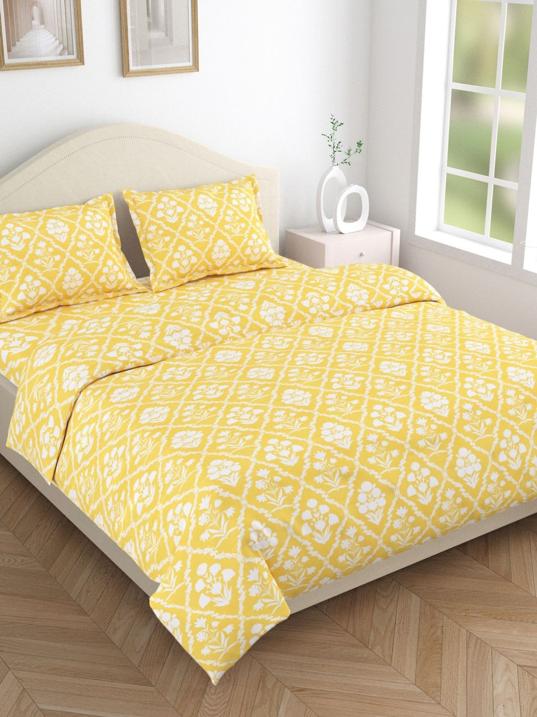 haus & kinder Marigold Majesty Yellow Floral Printed 186 TC Pure Cotton Queen Bedsheet Set