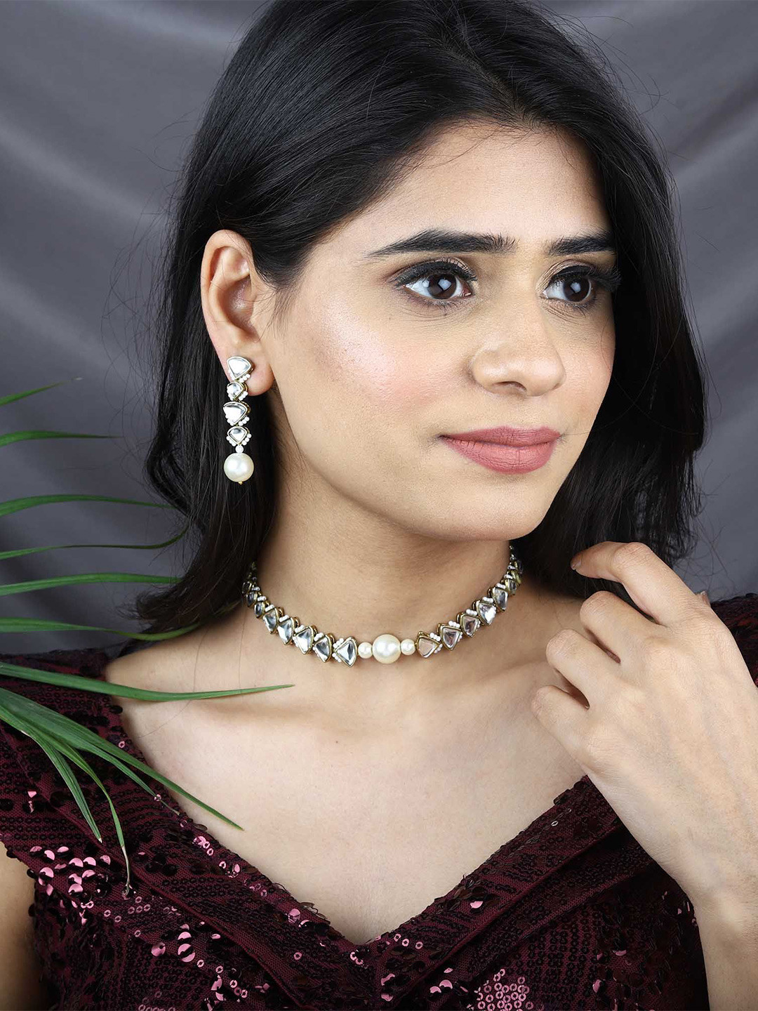 BeAbhika Gold-Plated Kundan Studded & Pearl Chocker Necklace