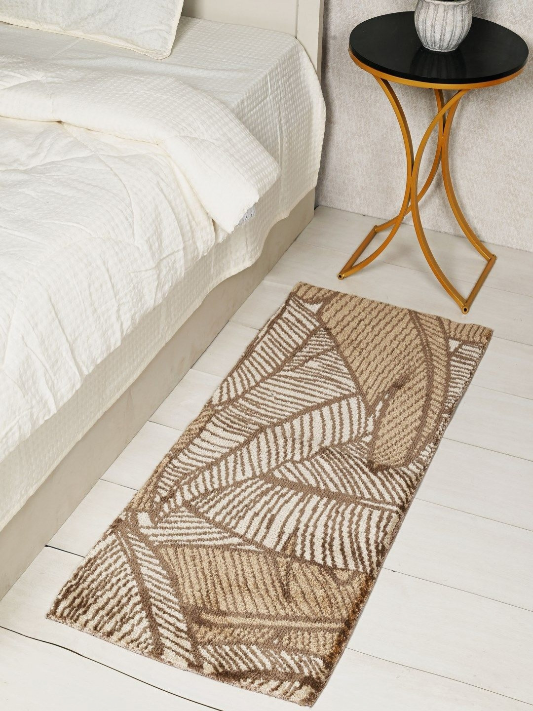 Saral Home Brown & Beige Leaves Textured Floor Runner