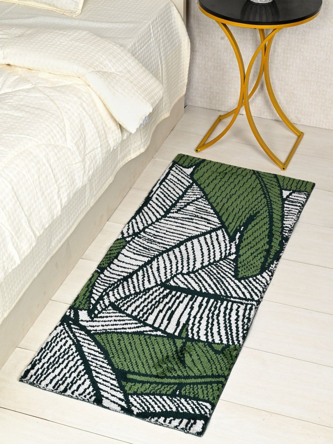 Saral Home Green & White Leaves Textured Floor Runner