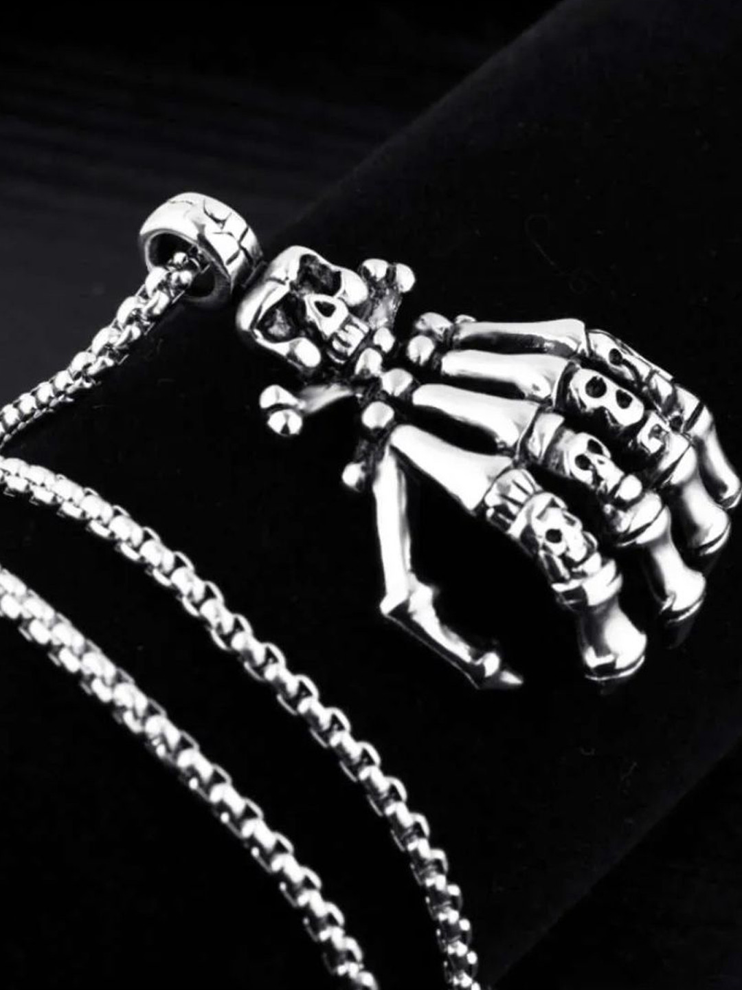 SALTY Bone-jangle Pendant & Chain